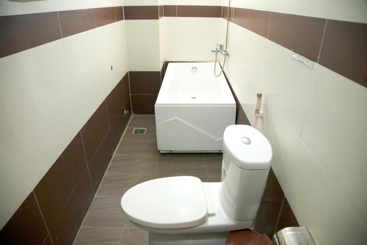 דה נאנג Hoang Thuy Sinh Hotel מראה חיצוני תמונה