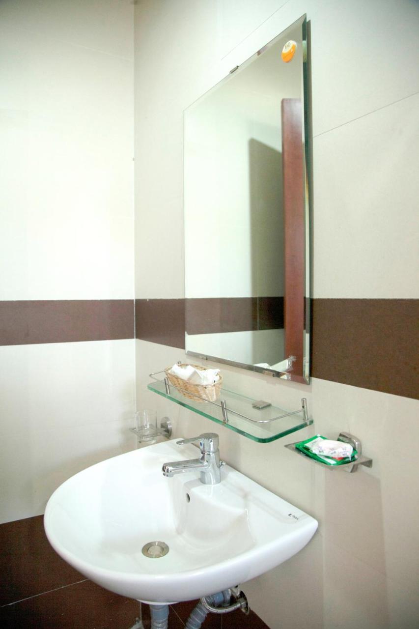 דה נאנג Hoang Thuy Sinh Hotel מראה חיצוני תמונה